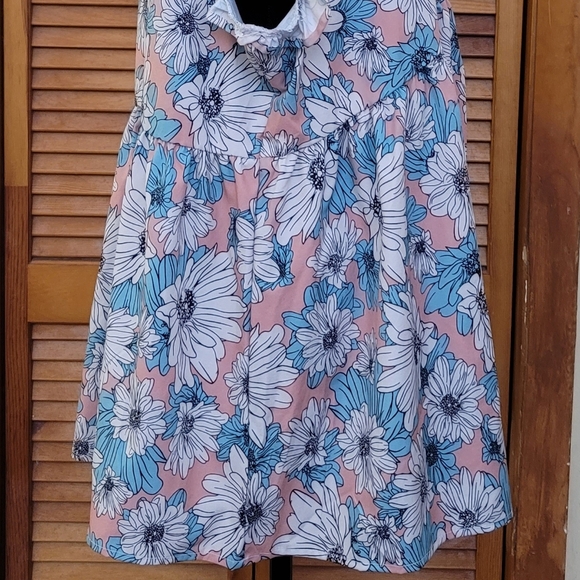 NWOT Floral Ruffle Sleeve Plus Size Top (2XL) - Picture 9 of 12